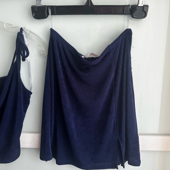 Mini skirt and top bundle - Picture 3 of 4